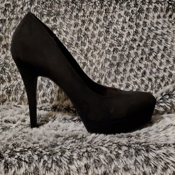 LC Platform Heels - Picture 2 of 5